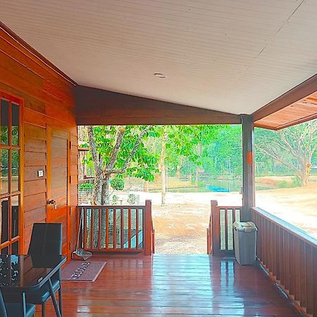 Isaan Perazim Park Hotel Roi Et Bagian luar foto