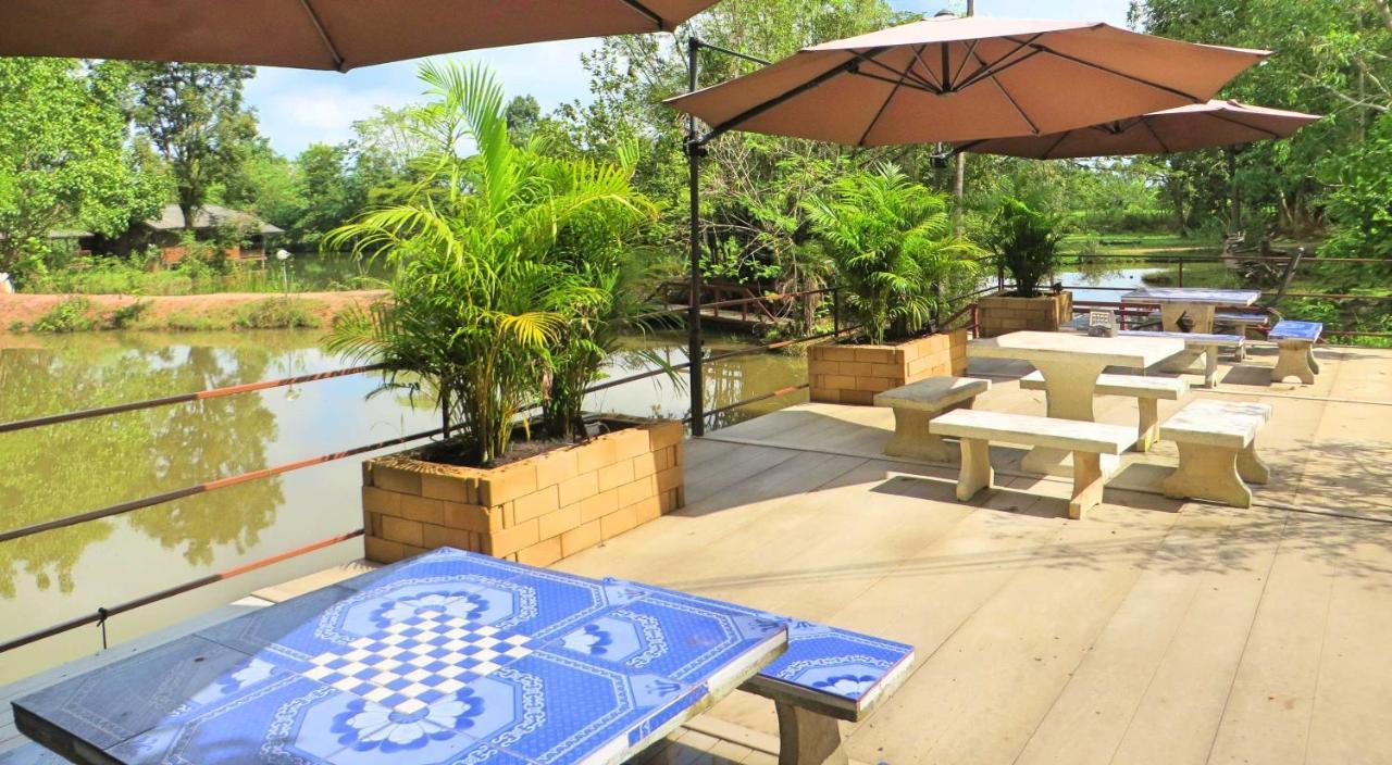 Isaan Perazim Park Hotel Roi Et Bagian luar foto