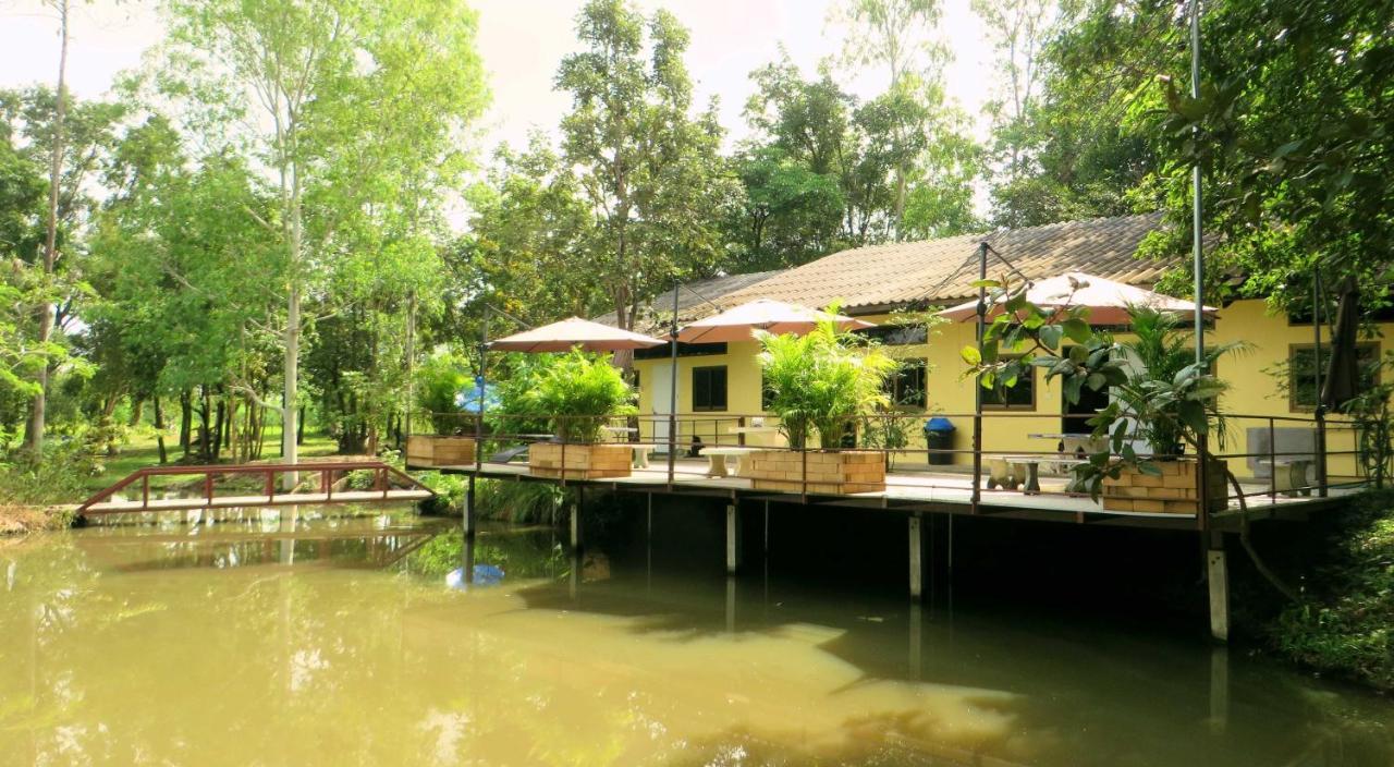 Isaan Perazim Park Hotel Roi Et Bagian luar foto