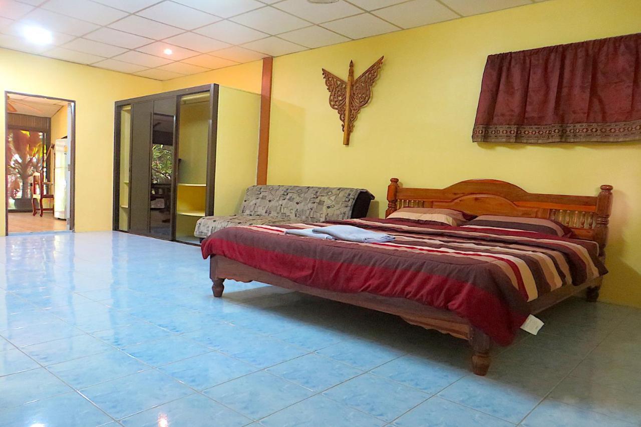 Isaan Perazim Park Hotel Roi Et Bagian luar foto