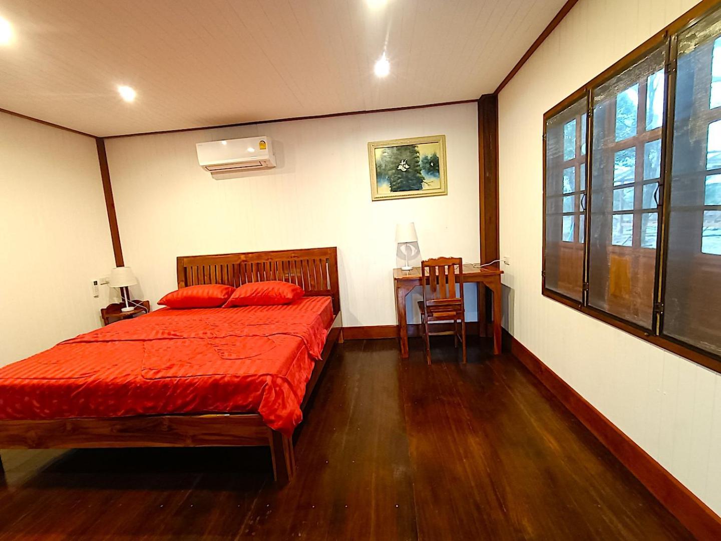 Isaan Perazim Park Hotel Roi Et Bagian luar foto
