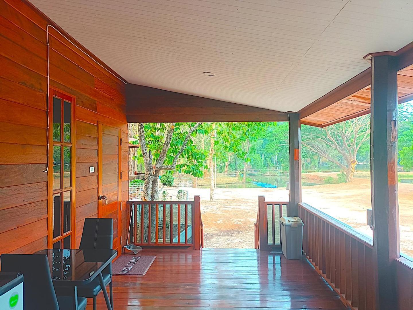 Isaan Perazim Park Hotel Roi Et Bagian luar foto