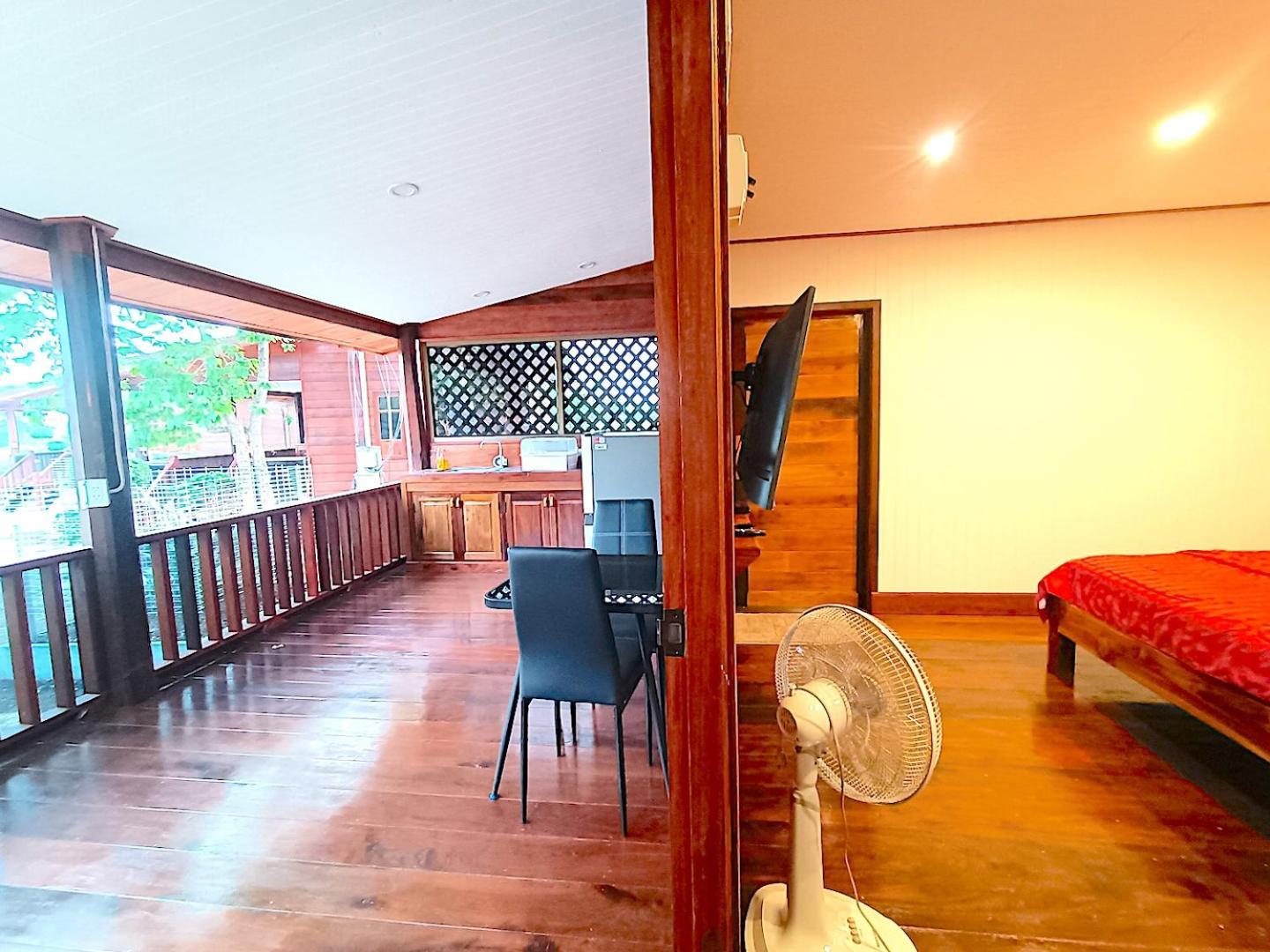Isaan Perazim Park Hotel Roi Et Bagian luar foto