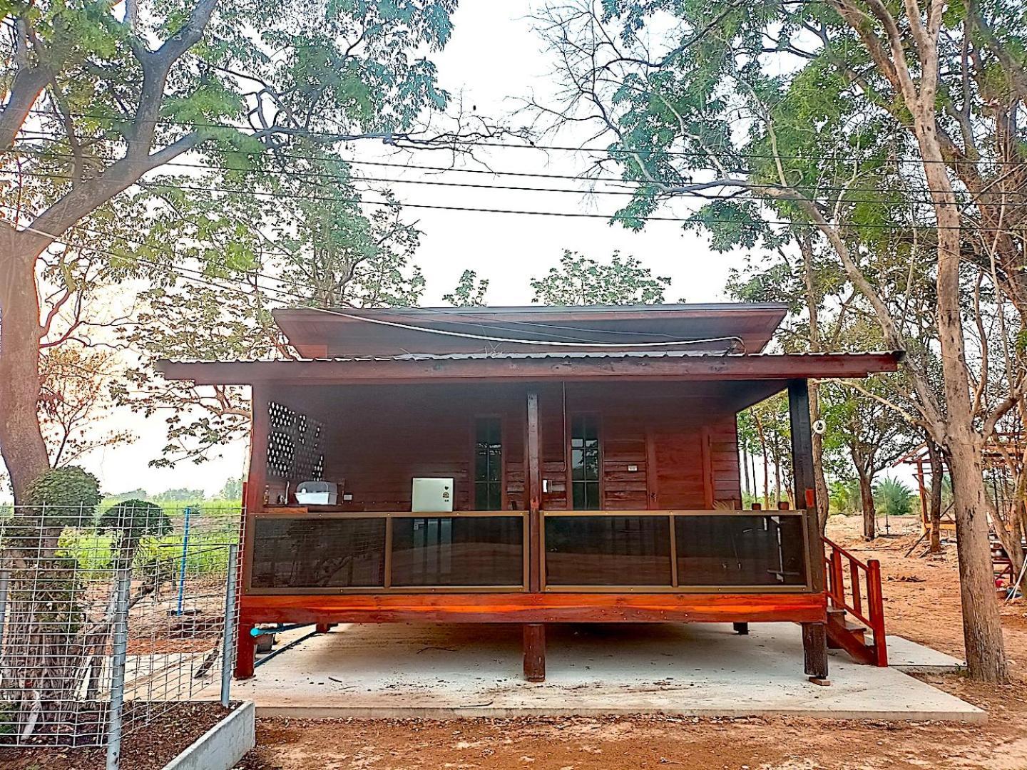 Isaan Perazim Park Hotel Roi Et Bagian luar foto